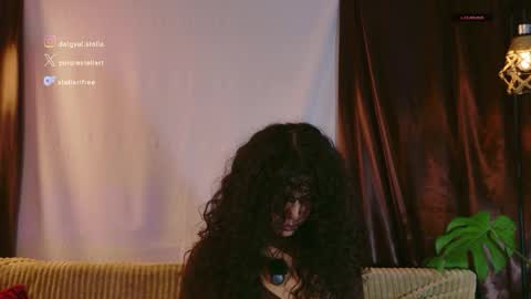 stellart_ online show from April 28, 2026, 1:48 am