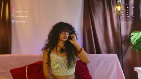 stellart_ online show from May 7, 2026, 8:14 pm