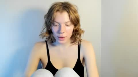 S T E L L A online show from November 14, 2025, 9:41 am