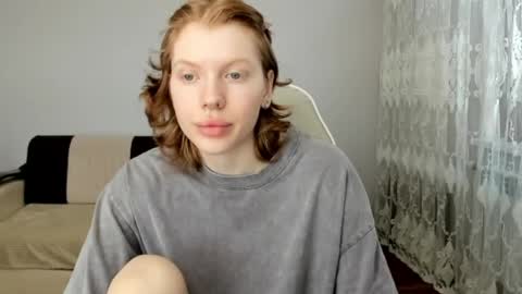 S T E L L A online show from May 8, 2026, 9:14 am