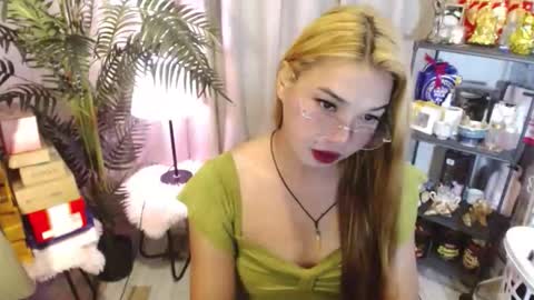 Snapshot of stellaxtemptationx chatting on April 14, 2026, 5:46 am Stella sweet online show from April 14, 2026, 5:46 am