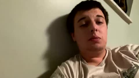 Honestly Im a slut I have a high sex drive and I love talking to people off this platform  online show from December 25, 2024, 1:31 am