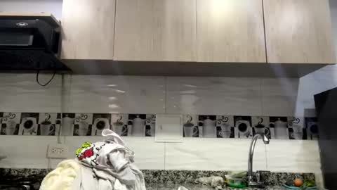 Snapshot of stepha_sweet chatting on February 10, 2025, 7:49 pm Emma online show from February 10, 2025, 7:49 pm