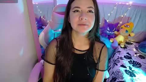 Snapshot of stepha_sweet chatting on December 17, 2025, 5:24 am Emma online show from December 17, 2025, 5:24 am