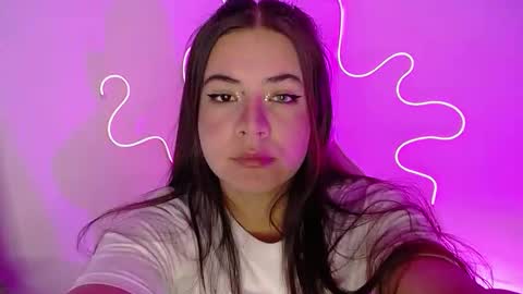 Snapshot of stepha_sweet chatting on January 14, 2026, 4:51 am Emma online show from January 14, 2026, 4:51 am