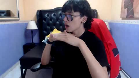 STEPHANQUEENS  online show from September 10, 2025, 9:04 pm