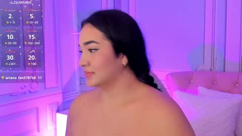 Snapshot of stephania_diamond chatting on January 12, 2025, 7:53 am online show from January 12, 2025, 7:53 am