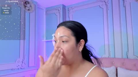 Snapshot of stephania_diamond chatting on January 18, 2025, 6:32 pm online show from January 18, 2025, 6:32 pm