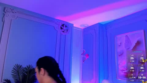 Snapshot of stephania_diamond chatting on October 31, 2025, 2:56 am online show from October 31, 2025, 2:56 am