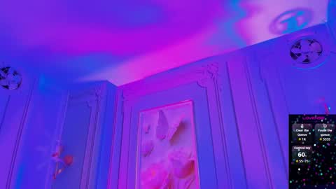 Snapshot of stephania_diamond chatting on November 2, 2025, 2:14 am online show from November 2, 2025, 2:14 am