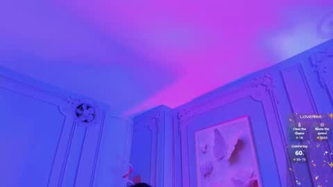 Snapshot of stephania_diamond chatting on November 4, 2025, 2:10 am online show from November 4, 2025, 2:10 am