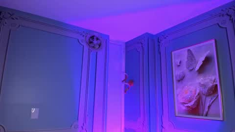 Snapshot of stephania_diamond chatting on December 16, 2025, 2:27 am online show from December 16, 2025, 2:27 am