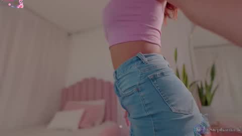 Snapshot of stephania_let chatting on October 14, 2025, 10:38 am stephania_let online show from October 14, 2025, 10:38 am