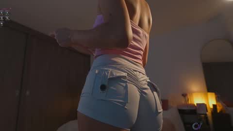 Snapshot of stephania_let chatting on February 20, 2026, 2:39 pm stephania_let online show from February 20, 2026, 2:39 pm