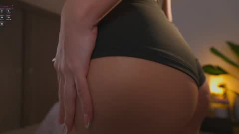 stephania_let online show from April 29, 2026, 5:30 pm