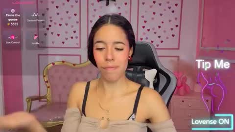 Stephania online show from January 14, 2026, 12:00 pm