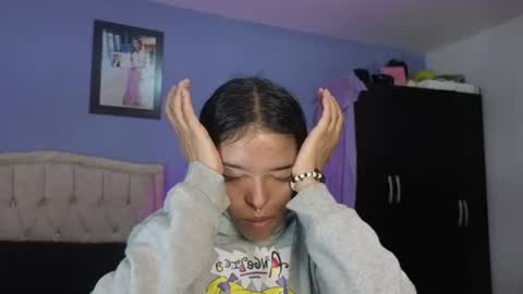 Stephania online show from June 16, 2026, 2:41 pm