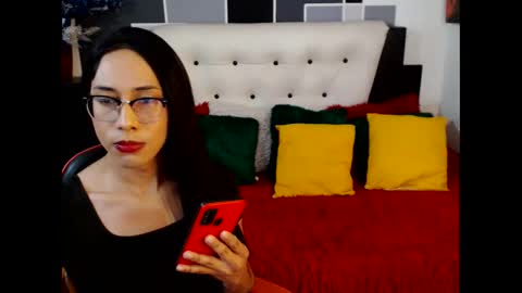 Snapshot of stephanie_dollss chatting on May 26, 2026, 4:25 pm stephanie_dollss online show from May 26, 2026, 4:25 pm