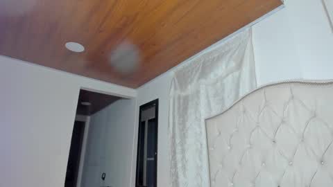 Anny online show from December 10, 2024, 5:28 am