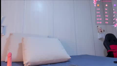 stephany milan online show from October 16, 2025, 12:50 pm