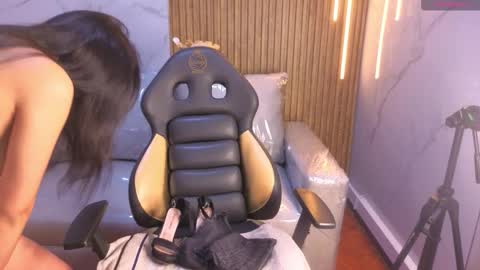 stephany_rodriguez_ online show from November 28, 2025, 12:19 pm