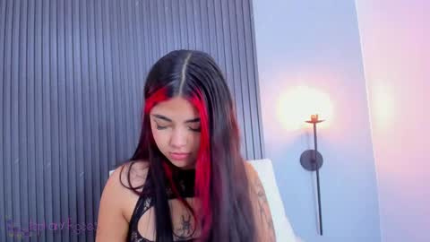  STEPHANY online show from March 8, 2025, 11:07 pm