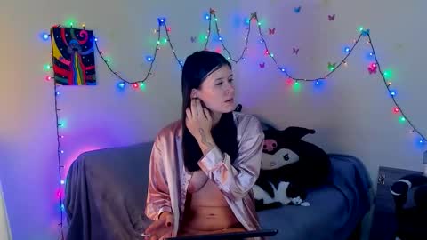 Stephany  independient model  online show from November 19, 2025, 11:27 pm