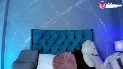Stefanny online show from April 25, 2026, 12:46 am