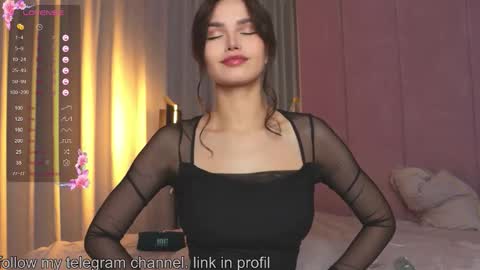 Anna online show from December 16, 2025, 8:25 pm