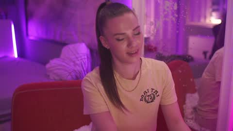 stephie0404 online show from January 11, 2025, 9:36 pm