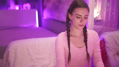 stephie0404 online show from January 20, 2025, 10:59 pm