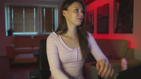 stephie0404 online show from September 9, 2025, 4:34 am