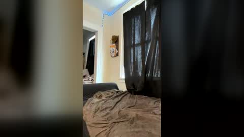 stephielynnnnn online show from June 18, 2026, 3:27 pm