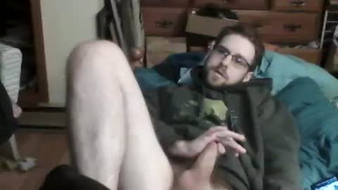 Snapshot of sterben13v chatting on December 16, 2024, 8:48 pm Ian23602 online show from December 16, 2024, 8:48 pm