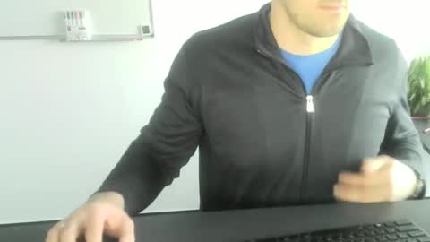 Snapshot of sterno_unlimited chatting on December 27, 2024, 9:50 am sterno_unlimited online show from December 27, 2024, 9:50 am