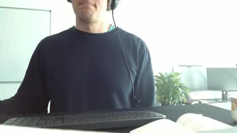 Snapshot of sterno_unlimited chatting on February 15, 2026, 10:58 am sterno_unlimited online show from February 15, 2026, 10:58 am