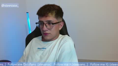 Snapshot of stevans_ chatting on November 9, 2025, 6:01 am Stevan online show from November 9, 2025, 6:01 am