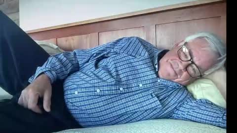 Steve online show from April 17, 2026, 10:02 pm