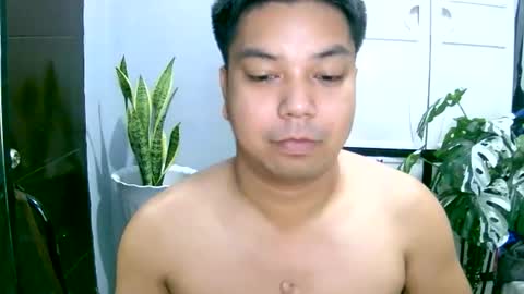 Snapshot of steve_boy21 chatting on October 17, 2025, 2:48 am Steve online show from October 17, 2025, 2:48 am