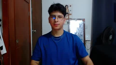 steve_boyx online show from May 13, 2026, 2:09 am
