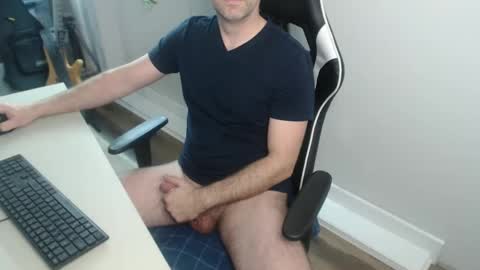 Snapshot of steve_oo8 chatting on February 26, 2025, 6:11 pm steve_oo8 online show from February 26, 2025, 6:11 pm