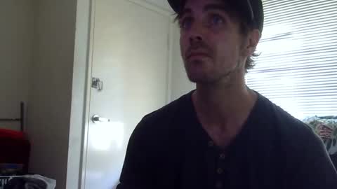 Snapshot of steveaussie chatting on December 4, 2024, 1:47 am Australian420 online show from December 4, 2024, 1:47 am