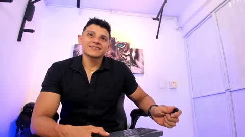 STIVEN online show from March 1, 2025, 6:43 pm