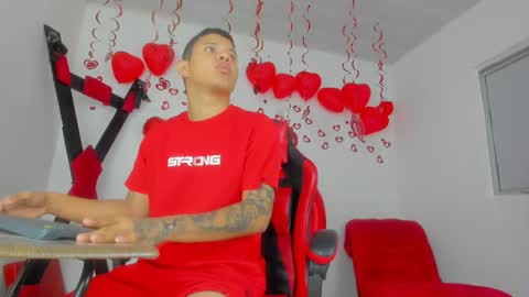 Snapshot of steven19_latinboy chatting on February 16, 2026, 11:17 am Steven online show from February 16, 2026, 11:17 am