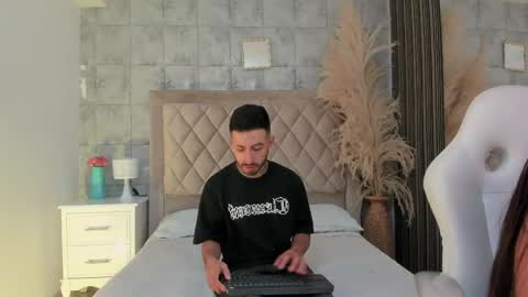 stevenandlaura_ online show from May 22, 2026, 8:47 pm