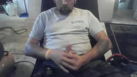 Snapshot of steveneg13 chatting on October 14, 2025, 1:45 pm Steveneg13 online show from October 14, 2025, 1:45 pm