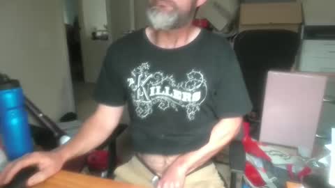 SteveTheTigerr online show from March 2, 2025, 11:42 pm