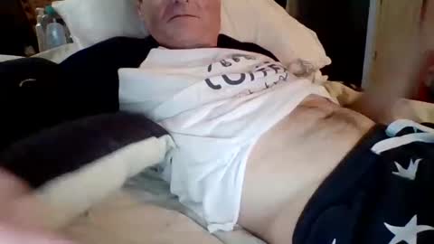 steviehard7 online show from February 10, 2025, 2:41 am