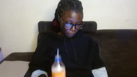 Snapshot of sticklavah chatting on December 21, 2025, 6:09 am sticklavah online show from December 21, 2025, 6:09 am