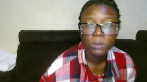 Snapshot of sticklavah chatting on January 6, 2026, 5:33 am sticklavah online show from January 6, 2026, 5:33 am